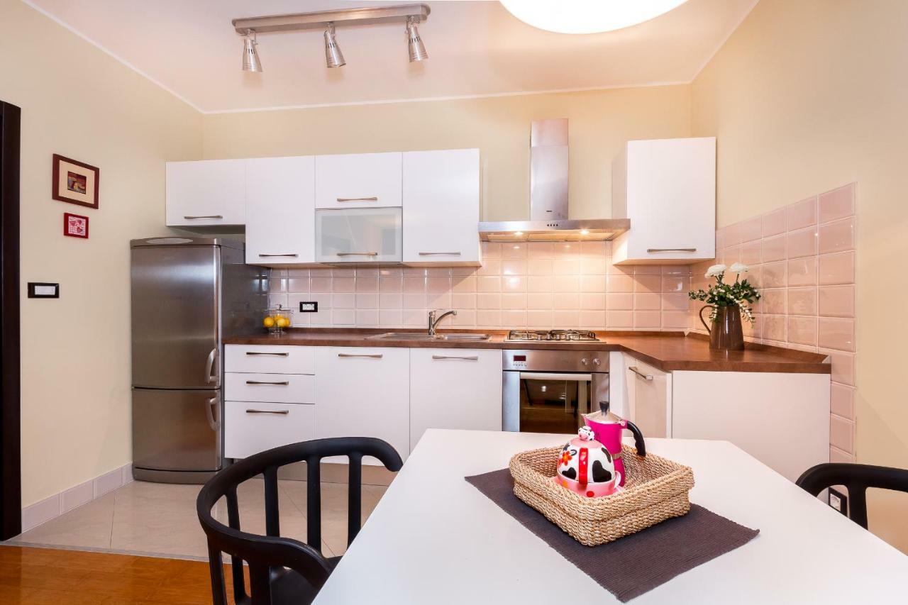 City Stylish Apartment Pola Esterno foto